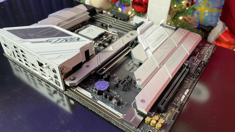 Intel Core i5-14400F dùng main nào tốt và tối ưu hiệu năng nhất?