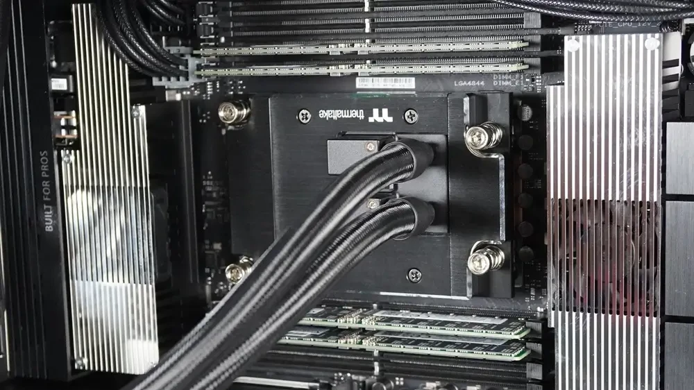 ECC RAM là gì? Vì sao server và workstation doanh nghiệp bắt buộc dùng?