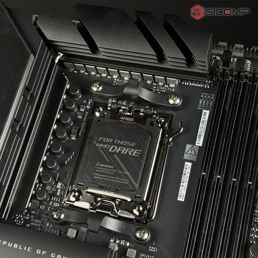 Hạ tầng 2 khe PCIe 5.0 x16 và 5 khe cắm M.2 NVMe trên ROG Crosshair X870E Hero