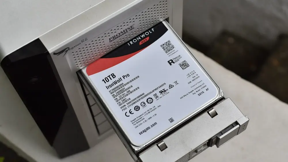 Tổng quan cỗ máy NAS và ổ cứng Seagate IronWolf Pro 10TB ST10000NT001 chính hãng tại Sicomp