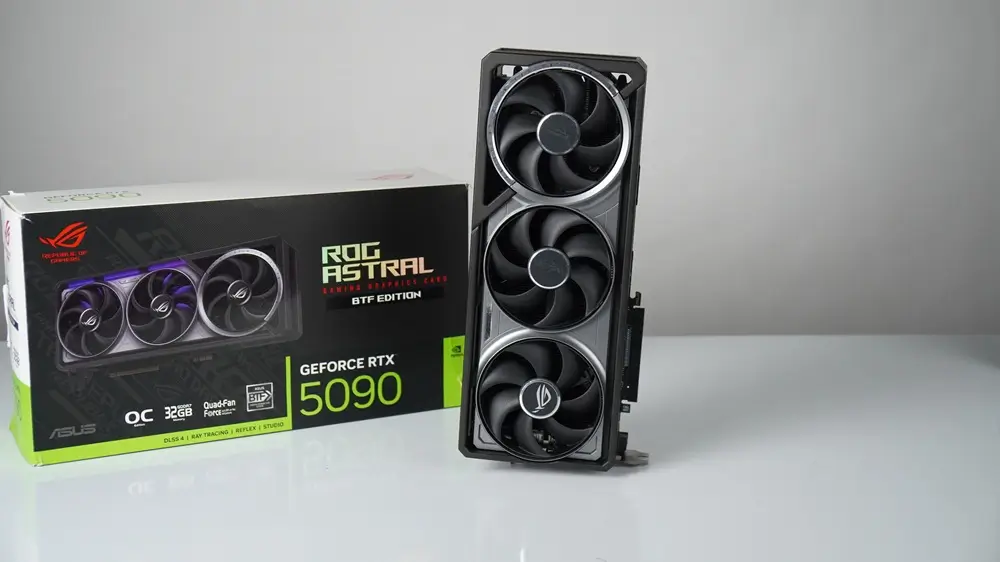 Biểu đồ so sánh hiệu năng sinh token AI giữa GeForce RTX 5090 và RTX PRO 4500