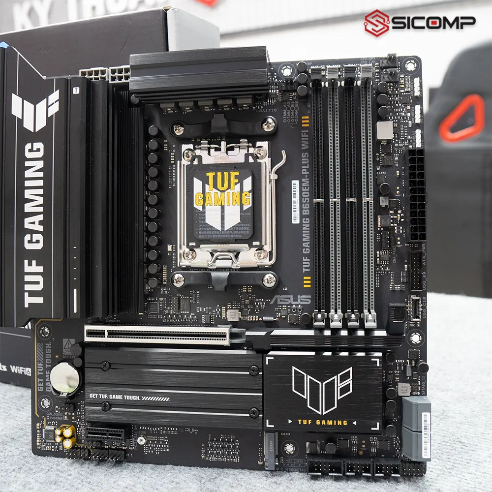 Khối tản nhiệt VRM đồ sộ bọc ngoài mạch cấp nguồn trên ASUS TUF B650EM-Plus WiFi