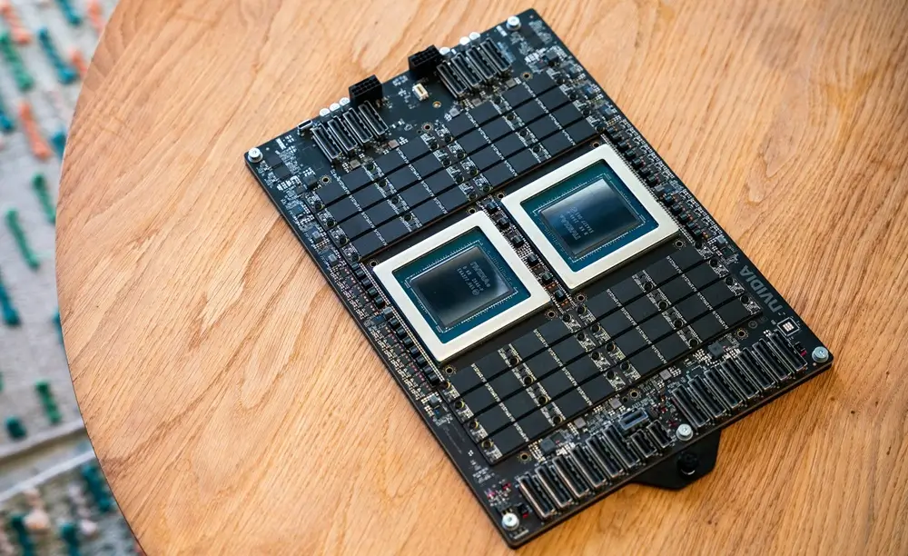 So sánh thiết kế đế nguyên khối Monolithic của NVIDIA Vera và kiến trúc Chiplet x86